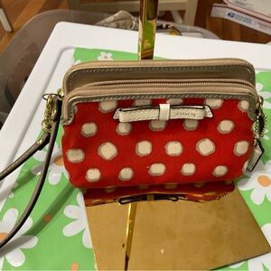Coach Poppy Mini Dot Wristlet in Excellent Used Condition.